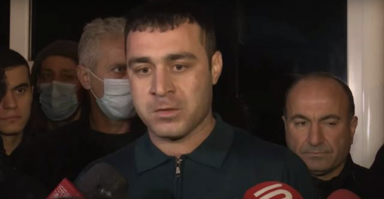 article-image